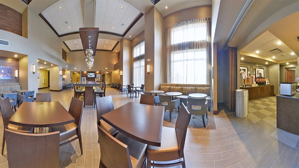 Hampton Inn & Suites Greensboro/Coliseum Area Ngoại thất bức ảnh